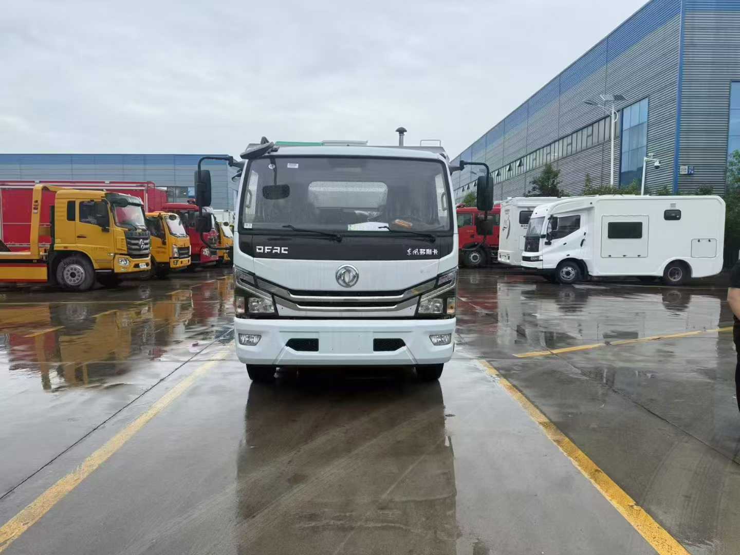 東風大多利卡9方道路污染清除車