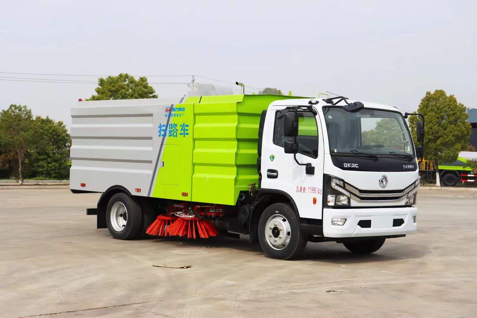 東風大多利卡掃路車