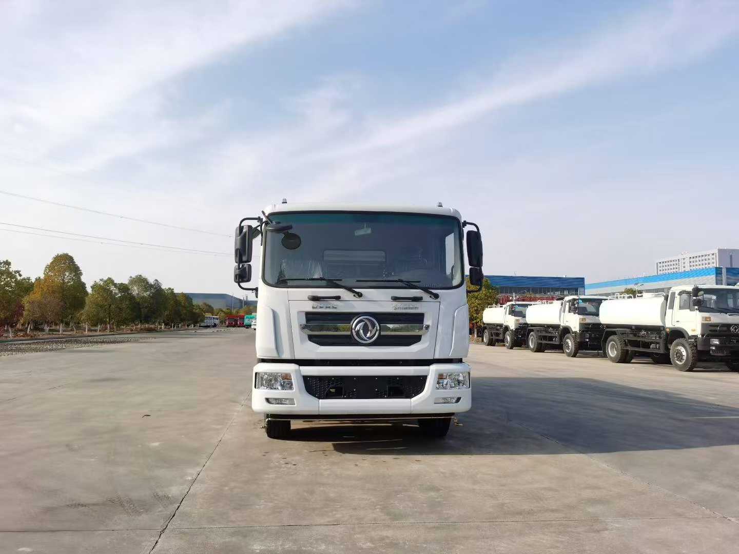 東風D9重污染四季清掃車